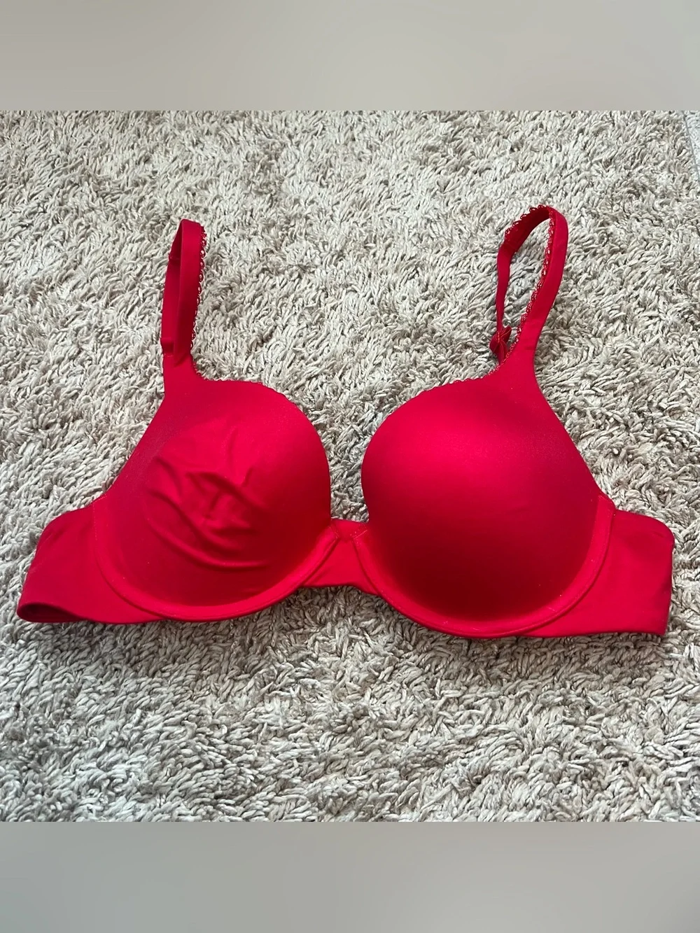 Victoria's Secret Body by Victoria 34B Red Smooth T-Shirt Underwire Bra